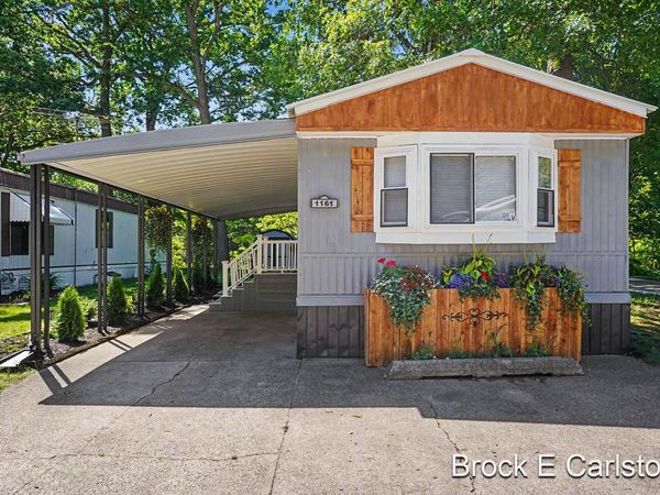 1161 Calgary Drive, Norton Shores, MI 49444