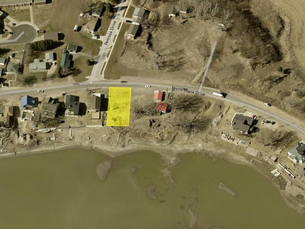 55 Northshore Dr, No. Sioux City, SD 57049