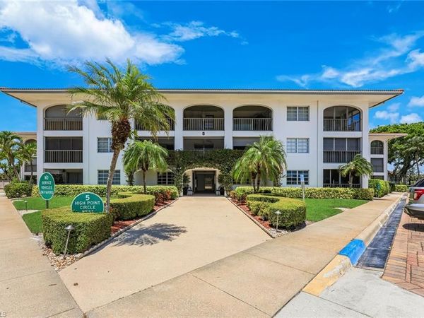 5 High Point CIR W, Unit 204, NAPLES, FL 34103