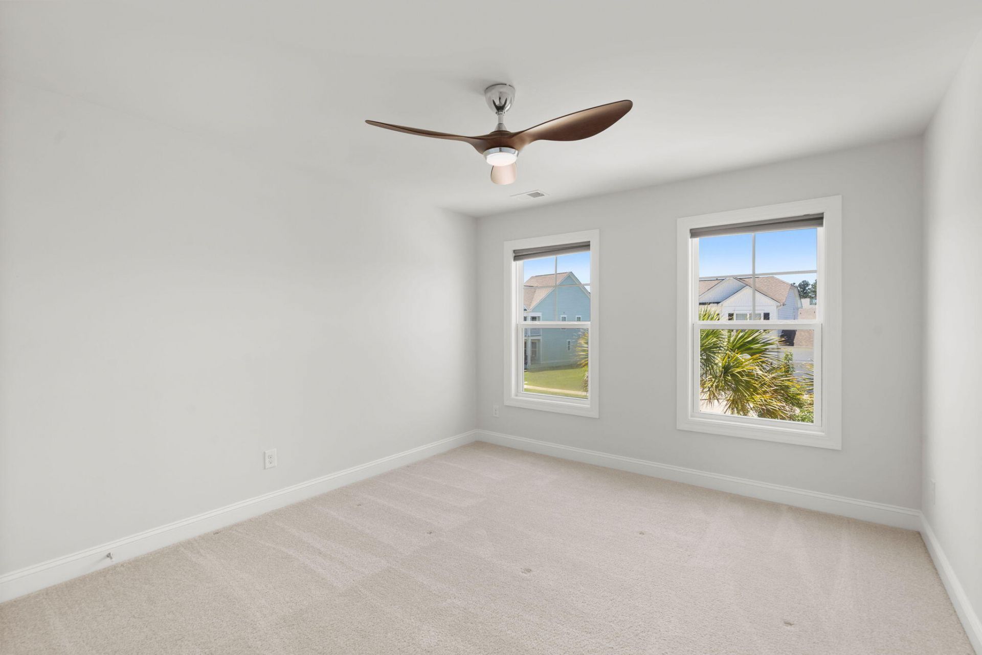 226 Seaworthy Street Photo 40