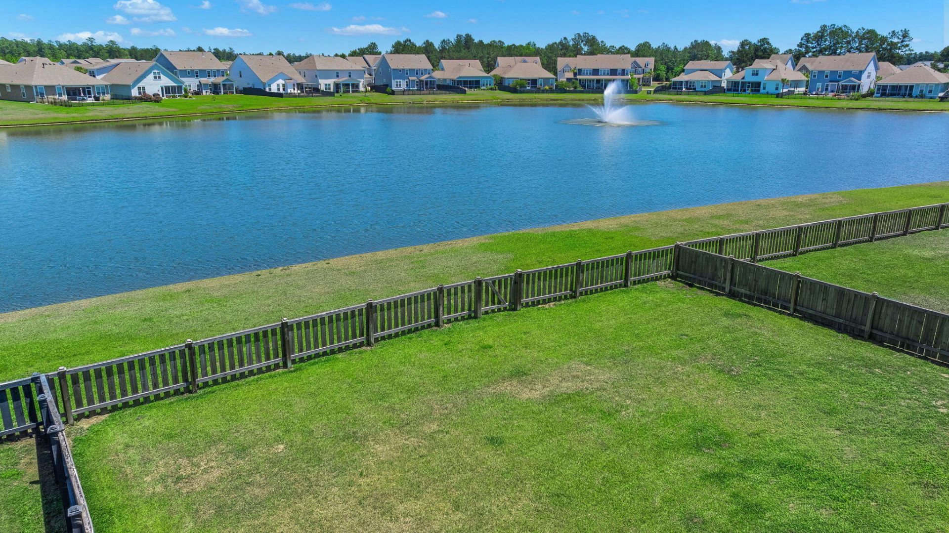 226 Seaworthy Street Photo 46