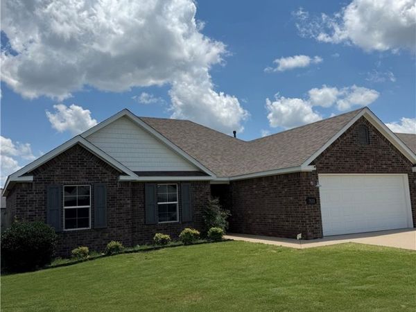 7533 Devonshire Avenue , Springdale, AR 72762