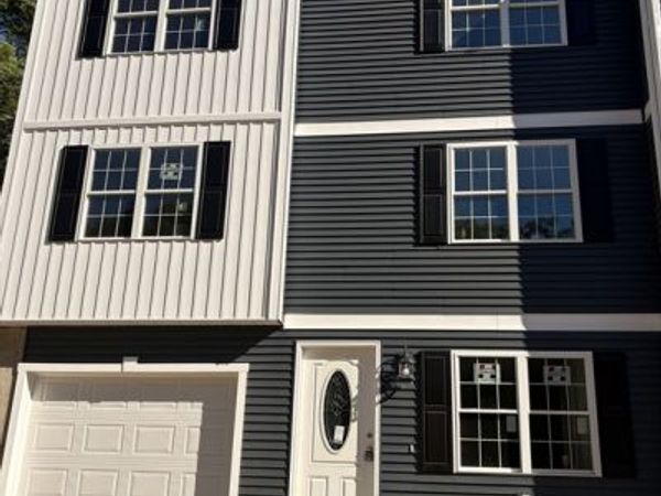 27 Ludlow Road, Unit F, South Hadley, MA 01075