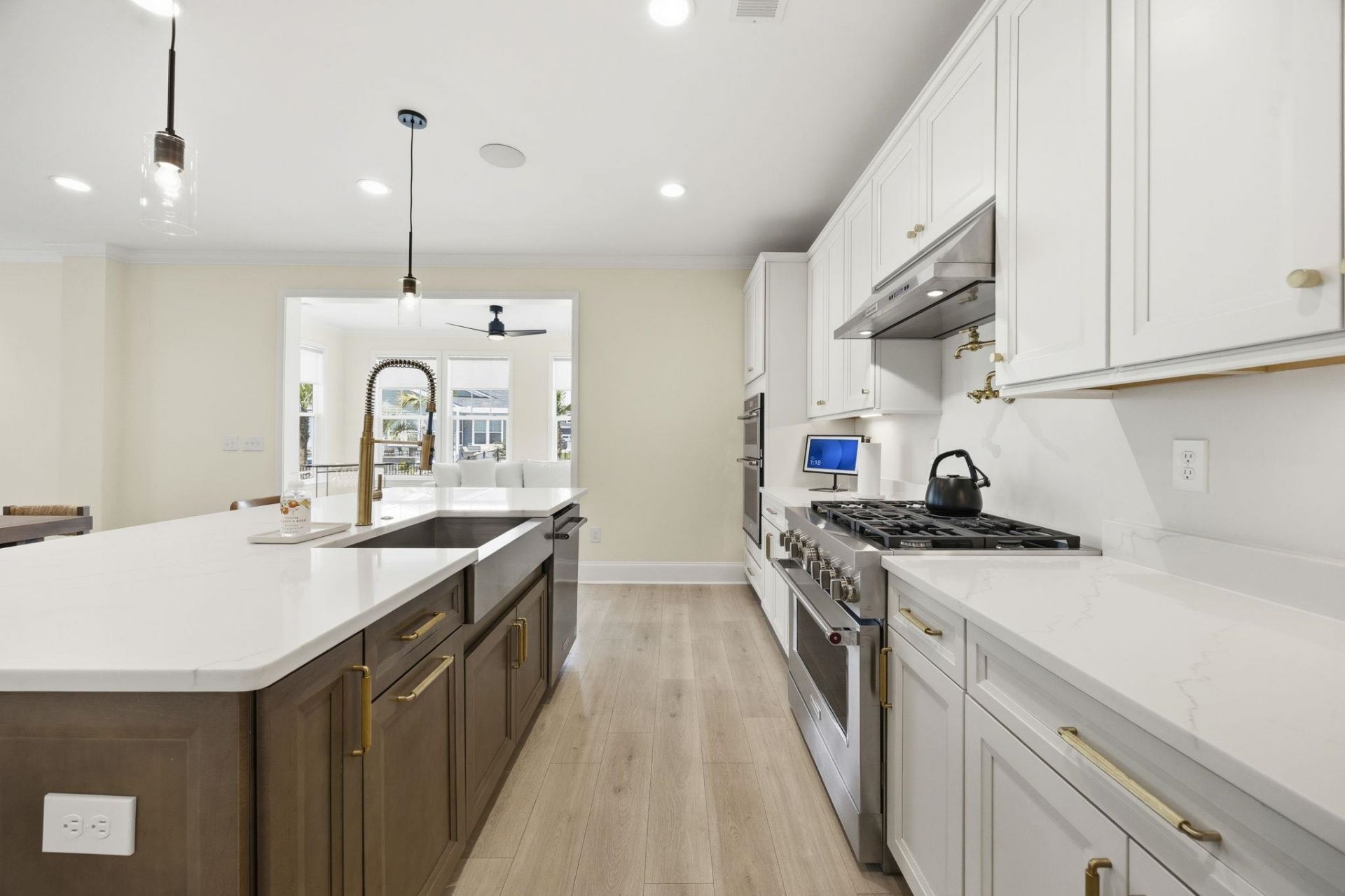 9060 Binnicker Dr. Photo 15