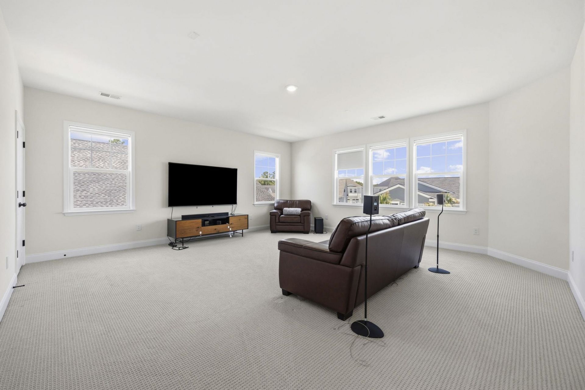 9060 Binnicker Dr. Photo 37