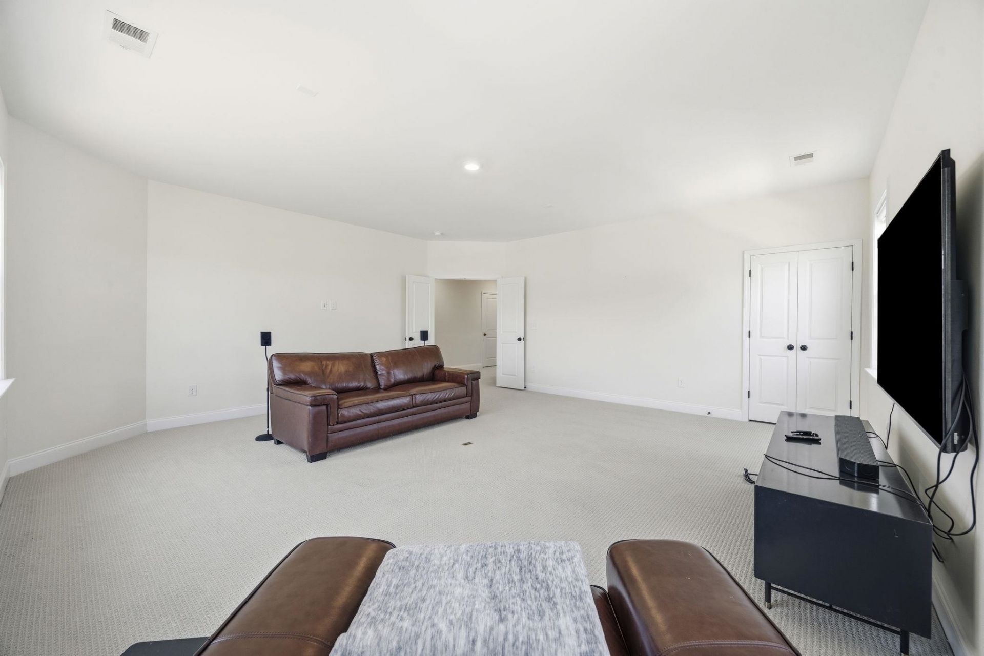 9060 Binnicker Dr. Photo 38