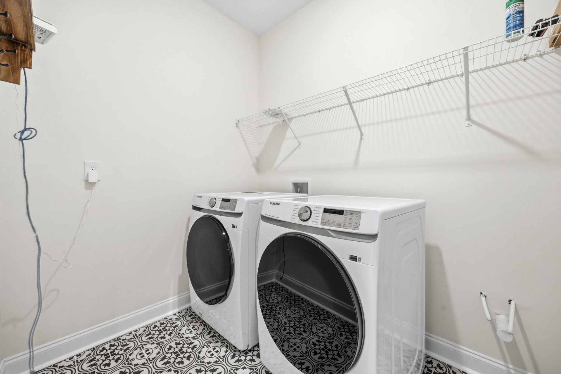 9060 Binnicker Dr. Photo 46