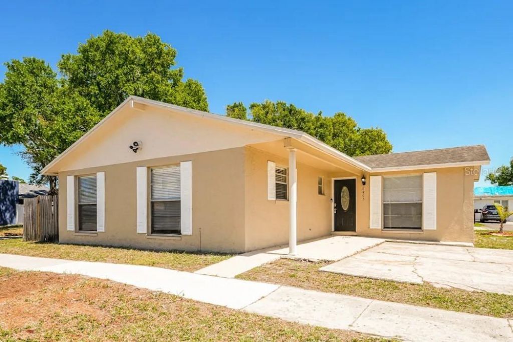 6405 Regatta Court , Tampa, FL 33634 Main Photo
