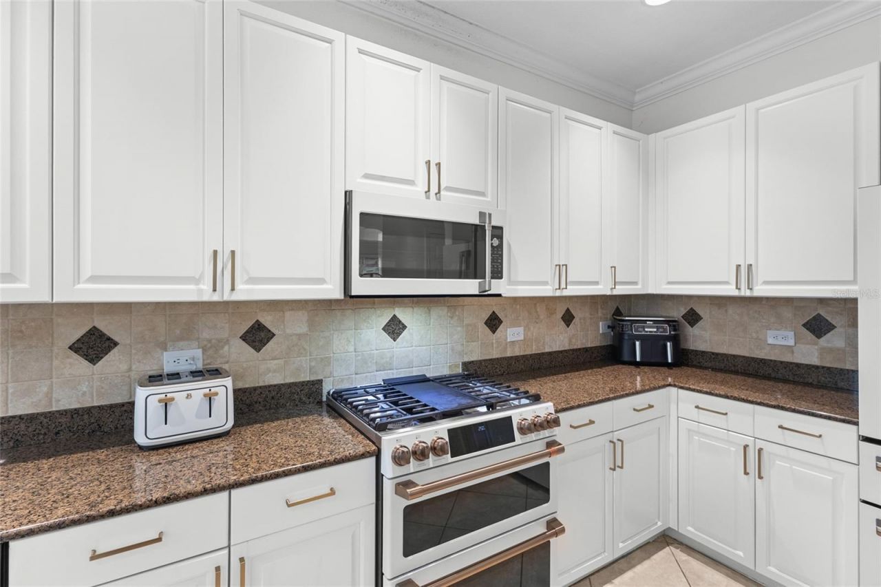 7627 Desert Inn Way, Bradenton, FL 34202 Photo