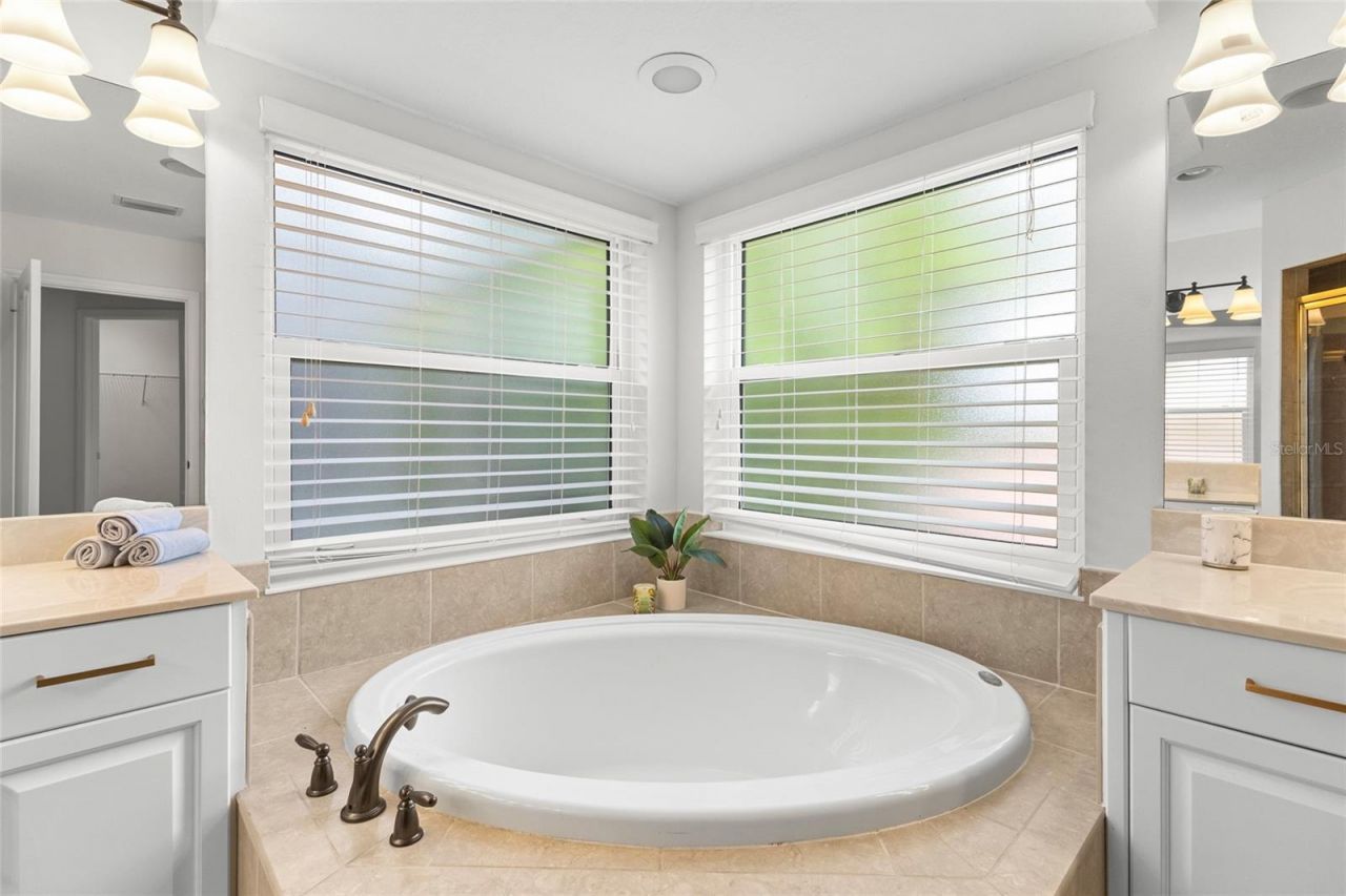 7627 Desert Inn Way, Bradenton, FL 34202 Photo