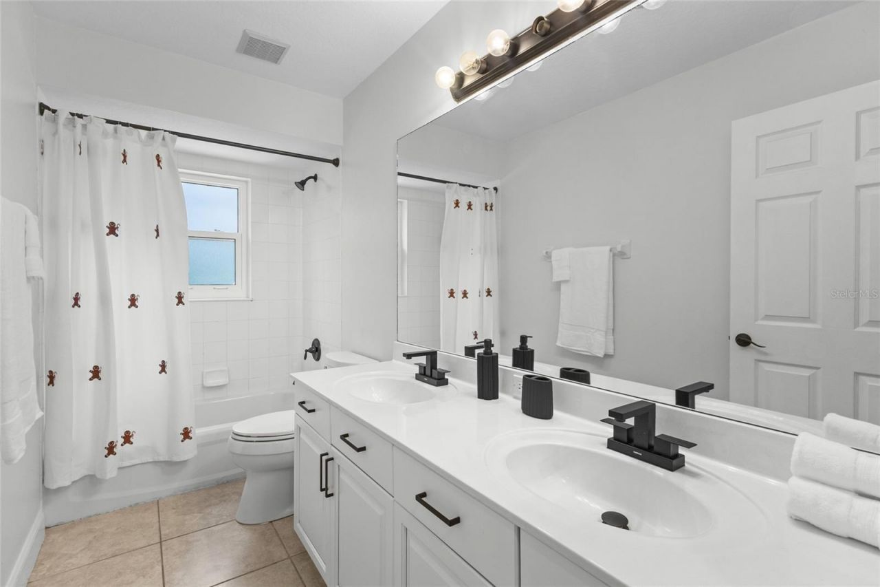 7627 Desert Inn Way, Bradenton, FL 34202 Photo