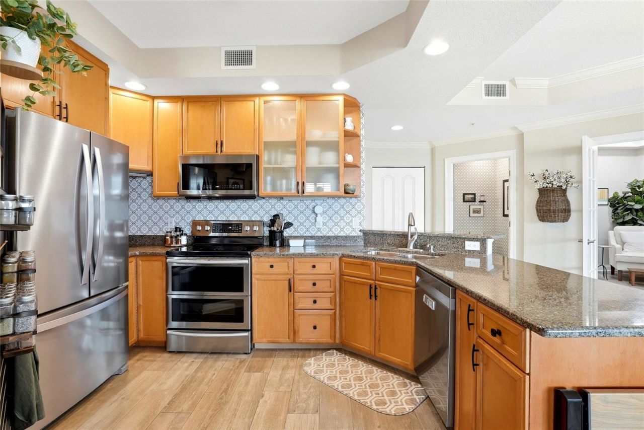 750 4th Avenue S, Unit 705D, Saint Petersburg, FL 33701 Photo