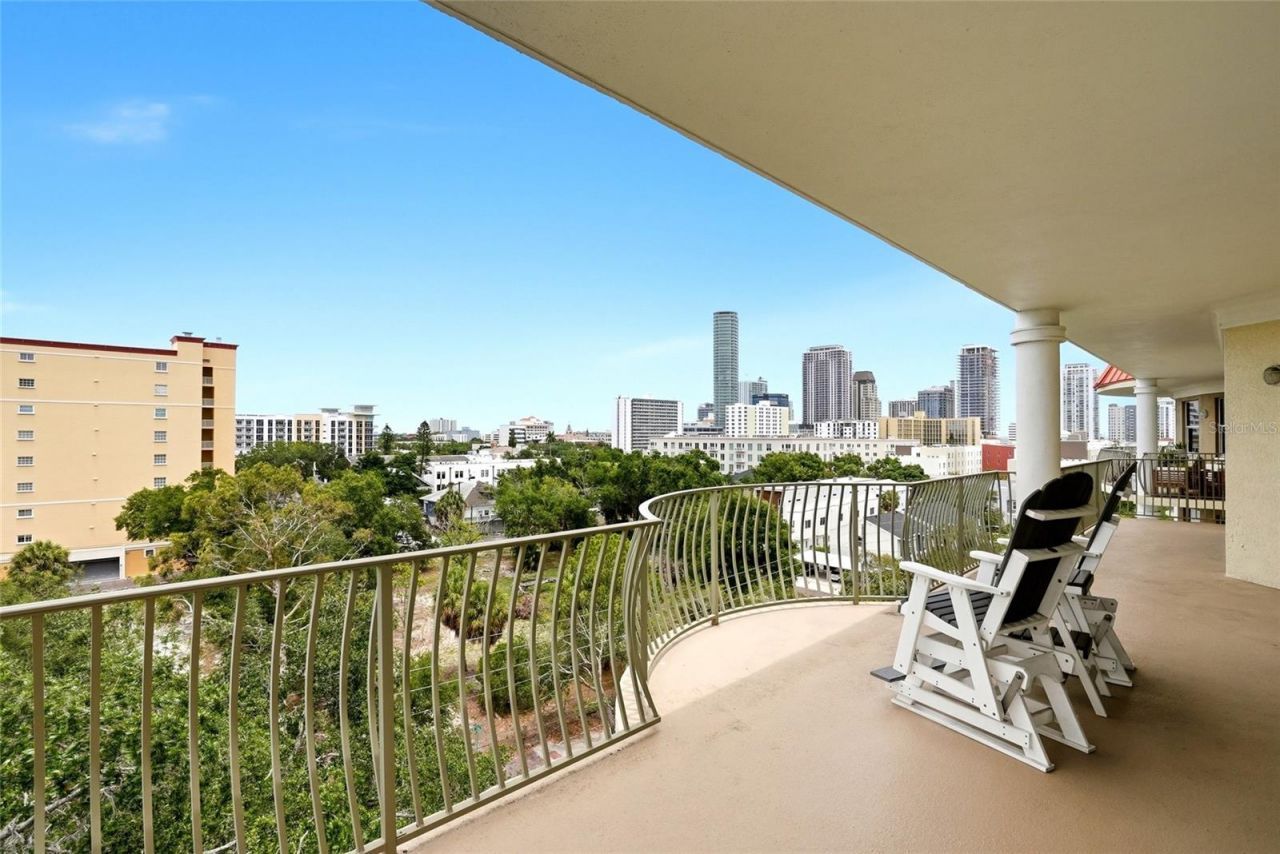 750 4th Avenue S, Unit 705D, Saint Petersburg, FL 33701 Photo