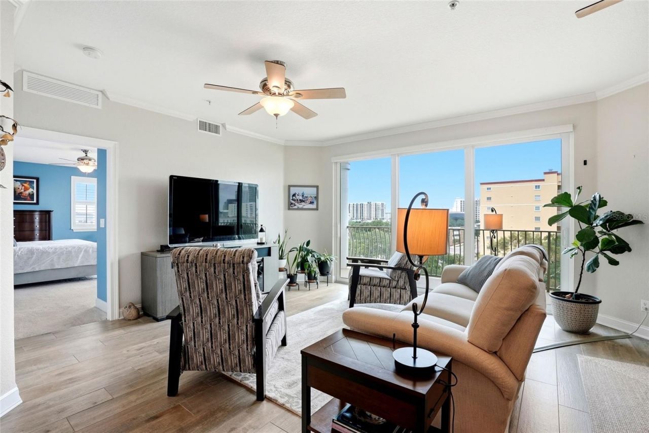 750 4th Avenue S, Unit 705D, Saint Petersburg, FL 33701 Photo