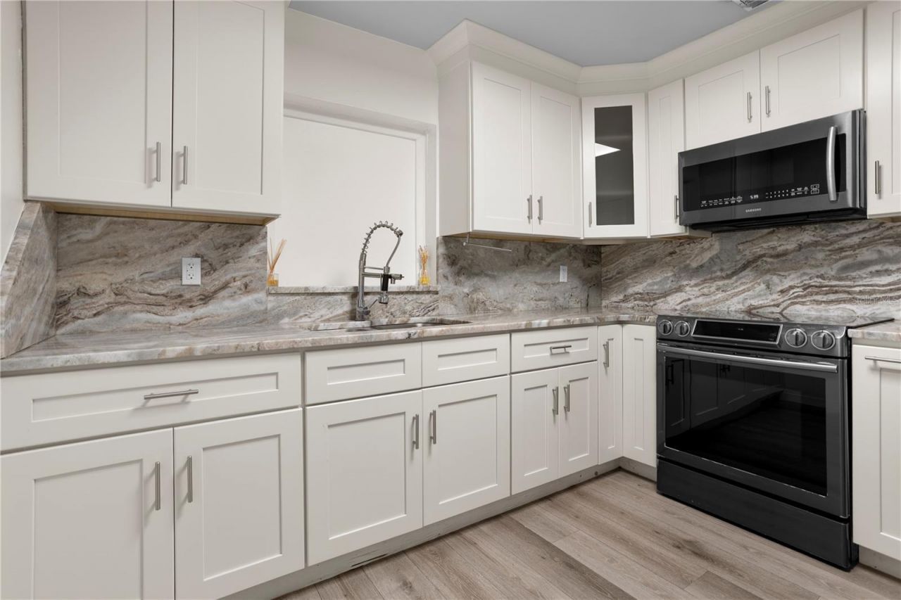 2412 Grandview Avenue, Sanford, FL 32771 Photo