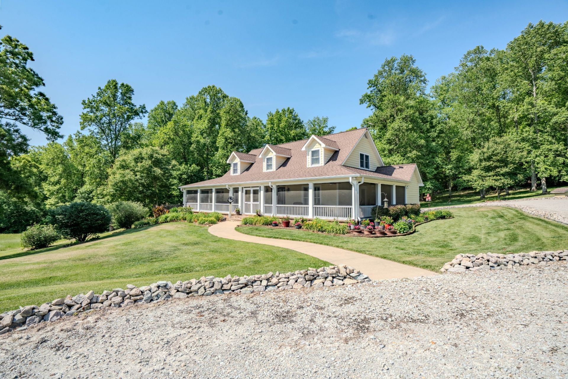 199 Liles Ln, Lutts, TN 38471 Main Photo