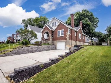 1627 E Henry Clay Avenue, Covington, KY 41011