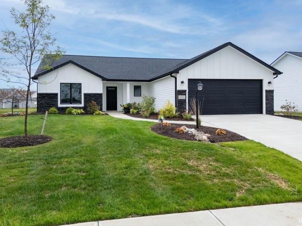 13541 Fringe Tree Trail, Fort Wayne, IN 46814