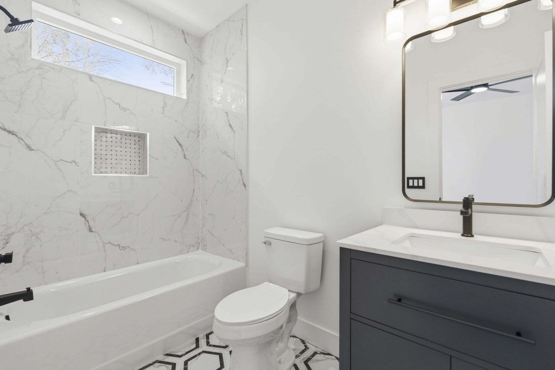 42 Enclave Place Photo 24