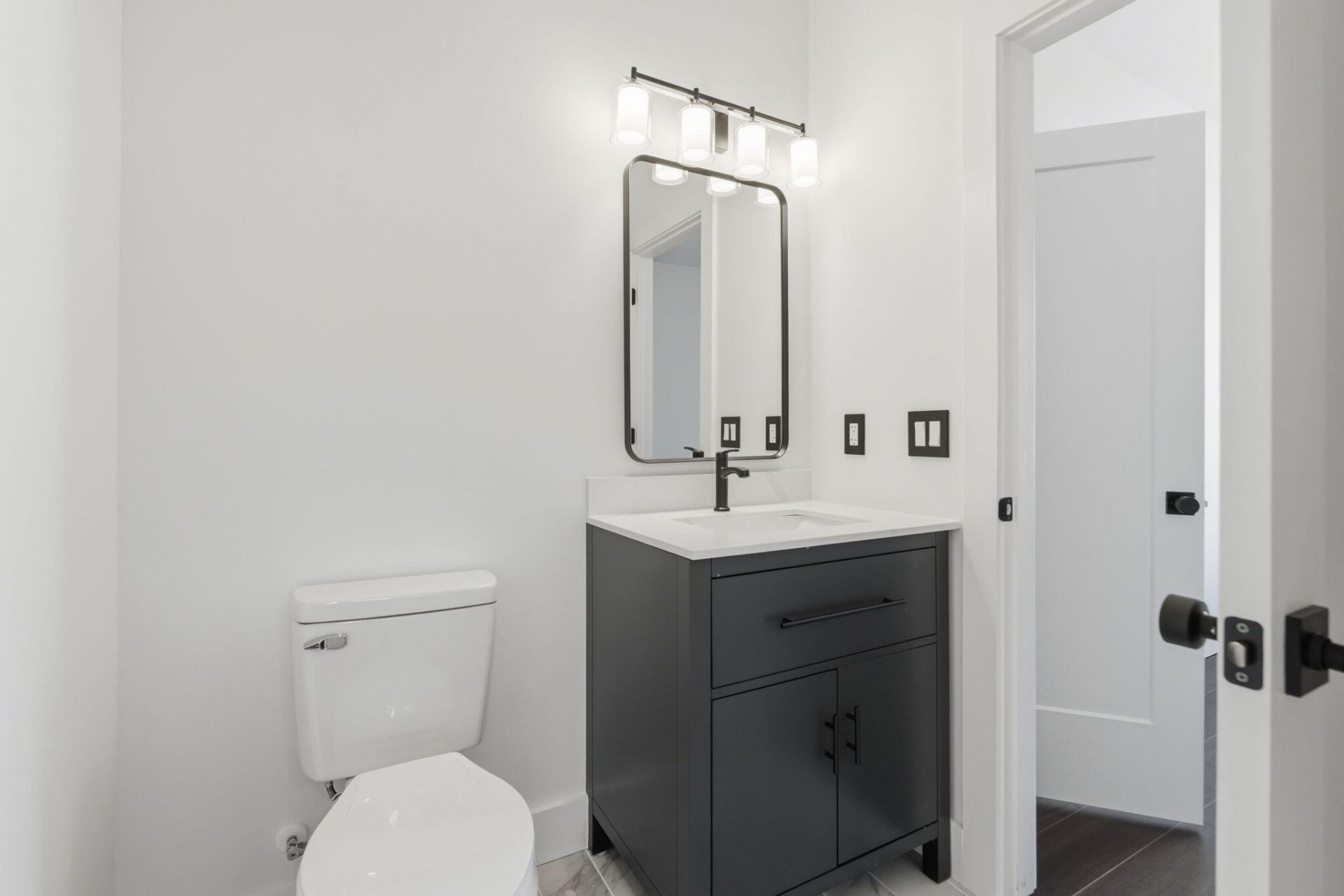 42 Enclave Place Photo 28