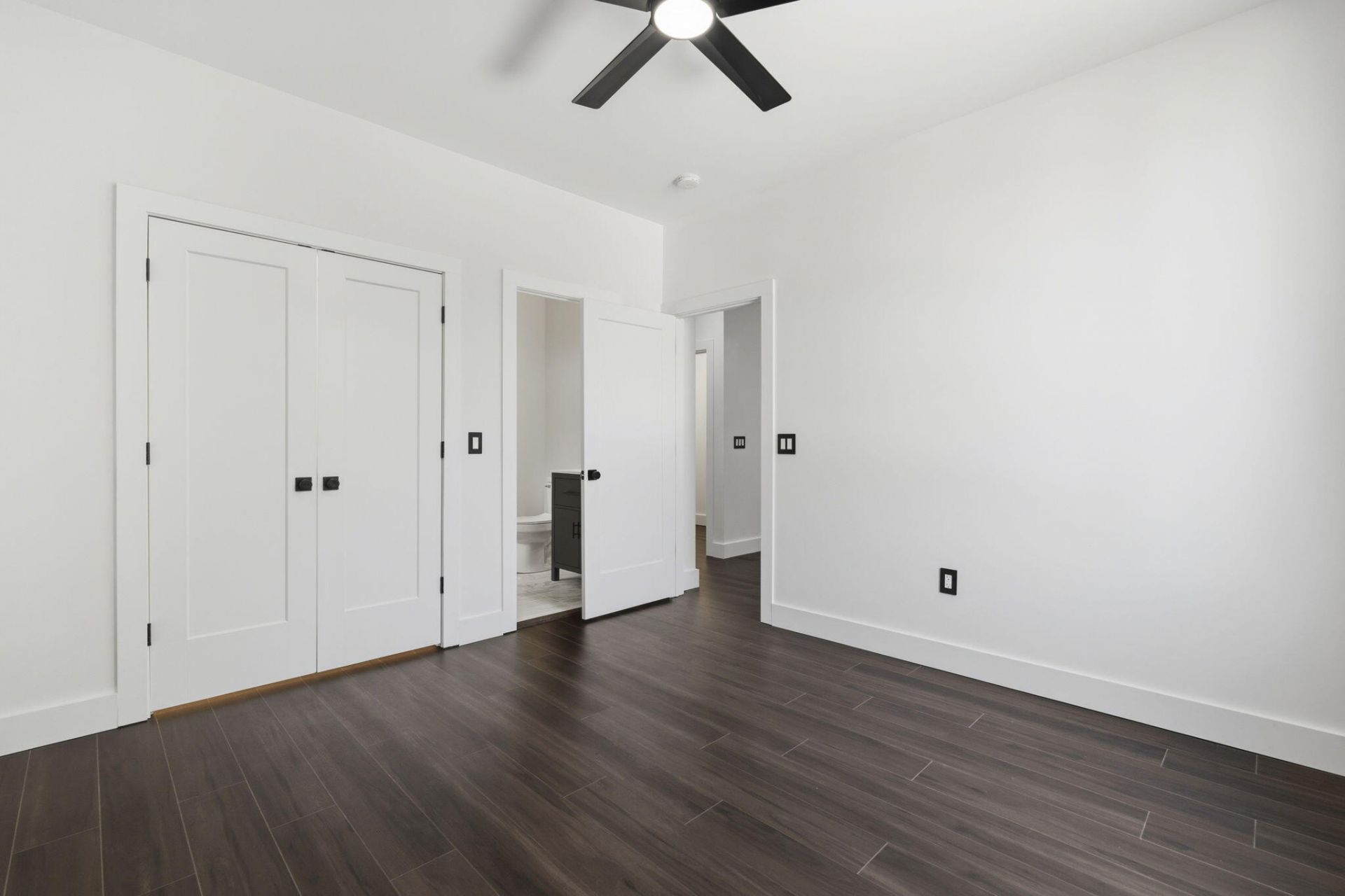 42 Enclave Place Photo 35