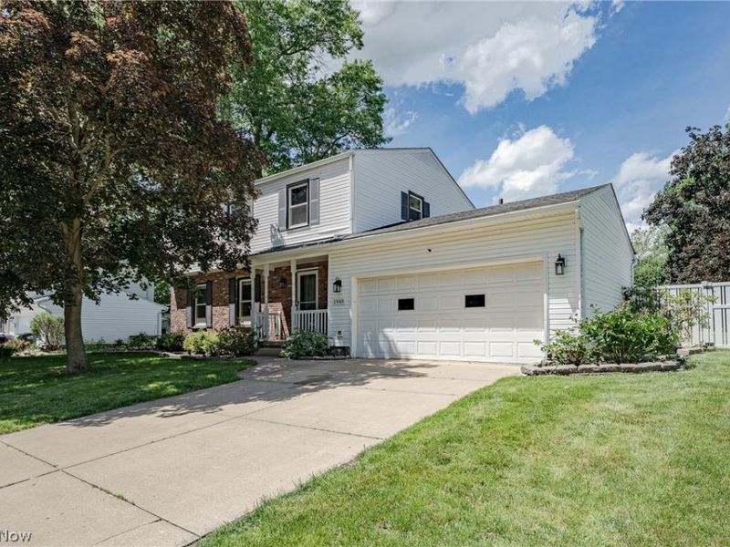 1969 Willowdale Drive , Stow, OH 44224 Photo 1