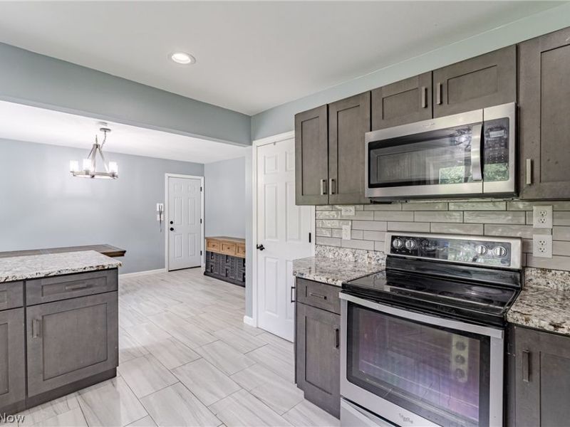 1969 Willowdale Drive , Stow, OH 44224 Photo 9