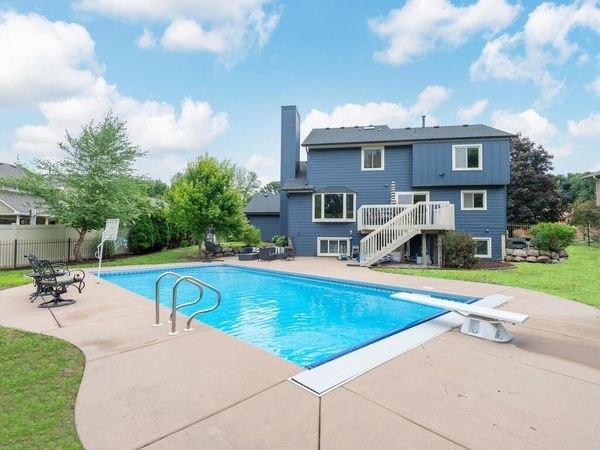 18511 Maple Leaf Drive, Eden Prairie, MN 55346