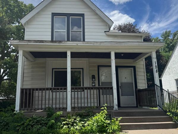 128 4th Avenue S, South Saint Paul, MN 55075