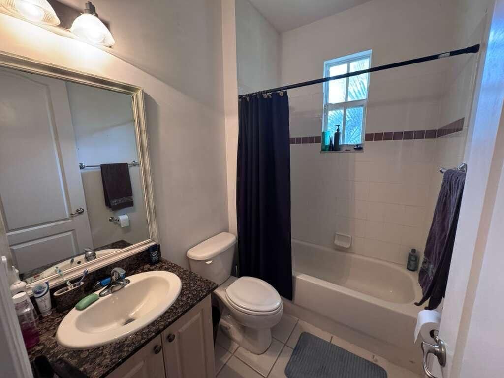 2812 Eagle Rock Circle, Unit 906, West Palm Beach, FL 33411 Photo