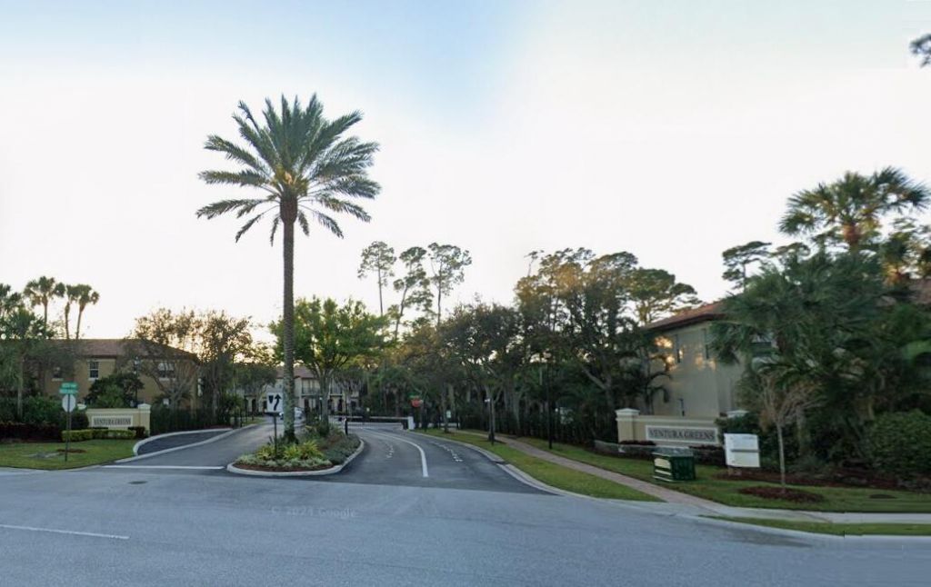 2812 Eagle Rock Circle, Unit 906, West Palm Beach, FL 33411 Photo