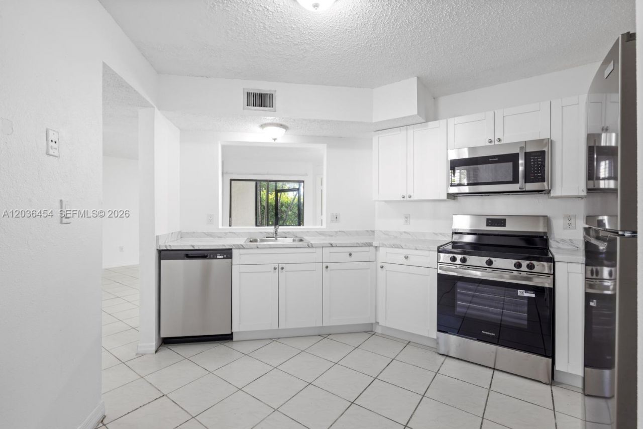 1055 N Franklin Ave , Unit 1055G, Homestead, FL 33034 Photo