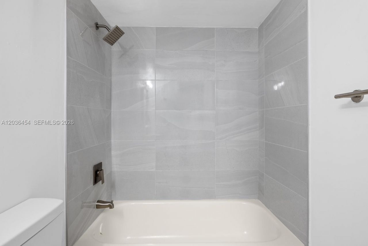 1055 N Franklin Ave , Unit 1055G, Homestead, FL 33034 Photo