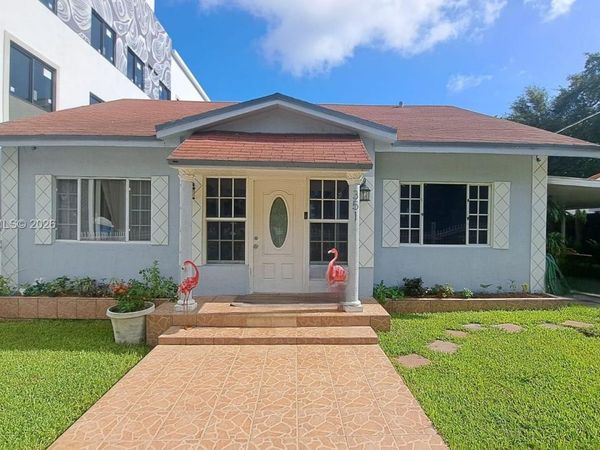351 NW 31st St, Miami, FL 33127