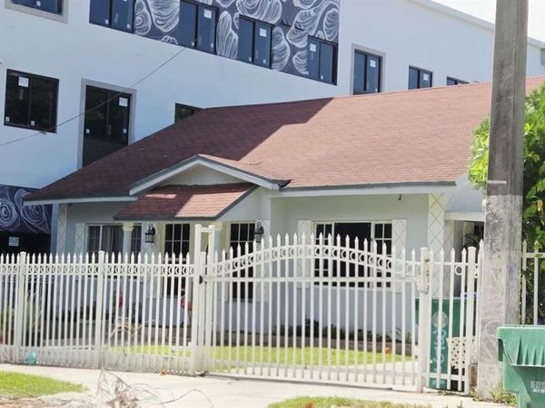 351 NW 31st St , Miami, FL 33127