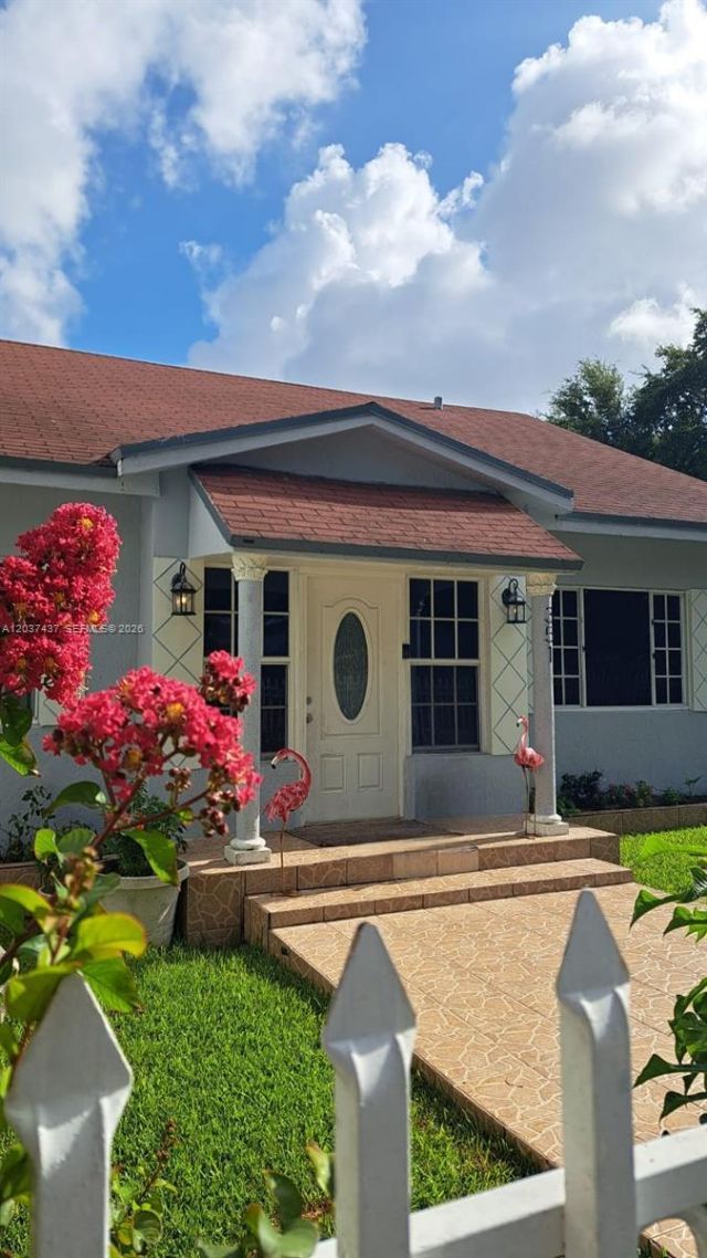 351 NW 31st St, Miami, FL 33127 Photo