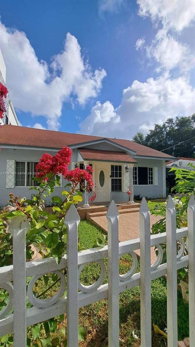 351 NW 31st St, Miami, FL 33127 Photo