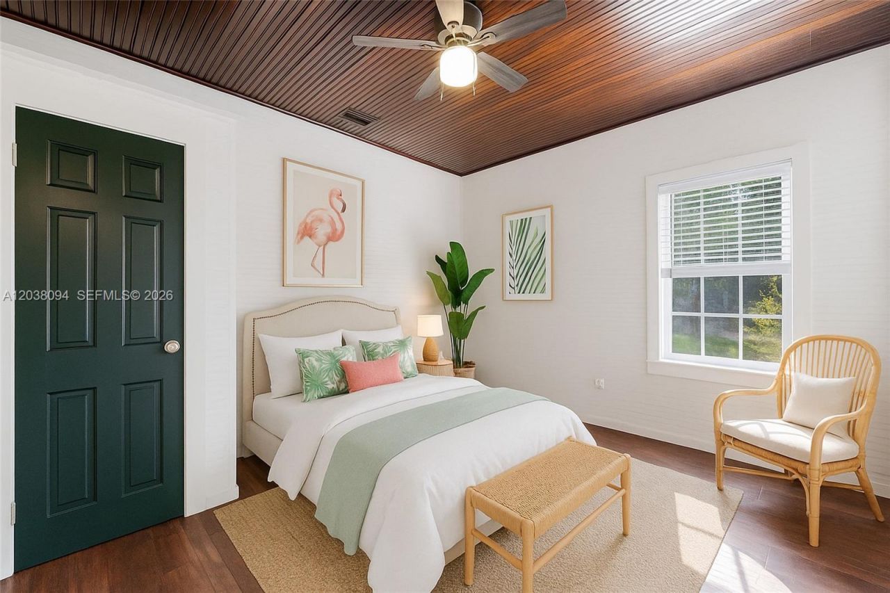 3826 Oak Ave , Unit 3826, Miami, FL 33133 Photo
