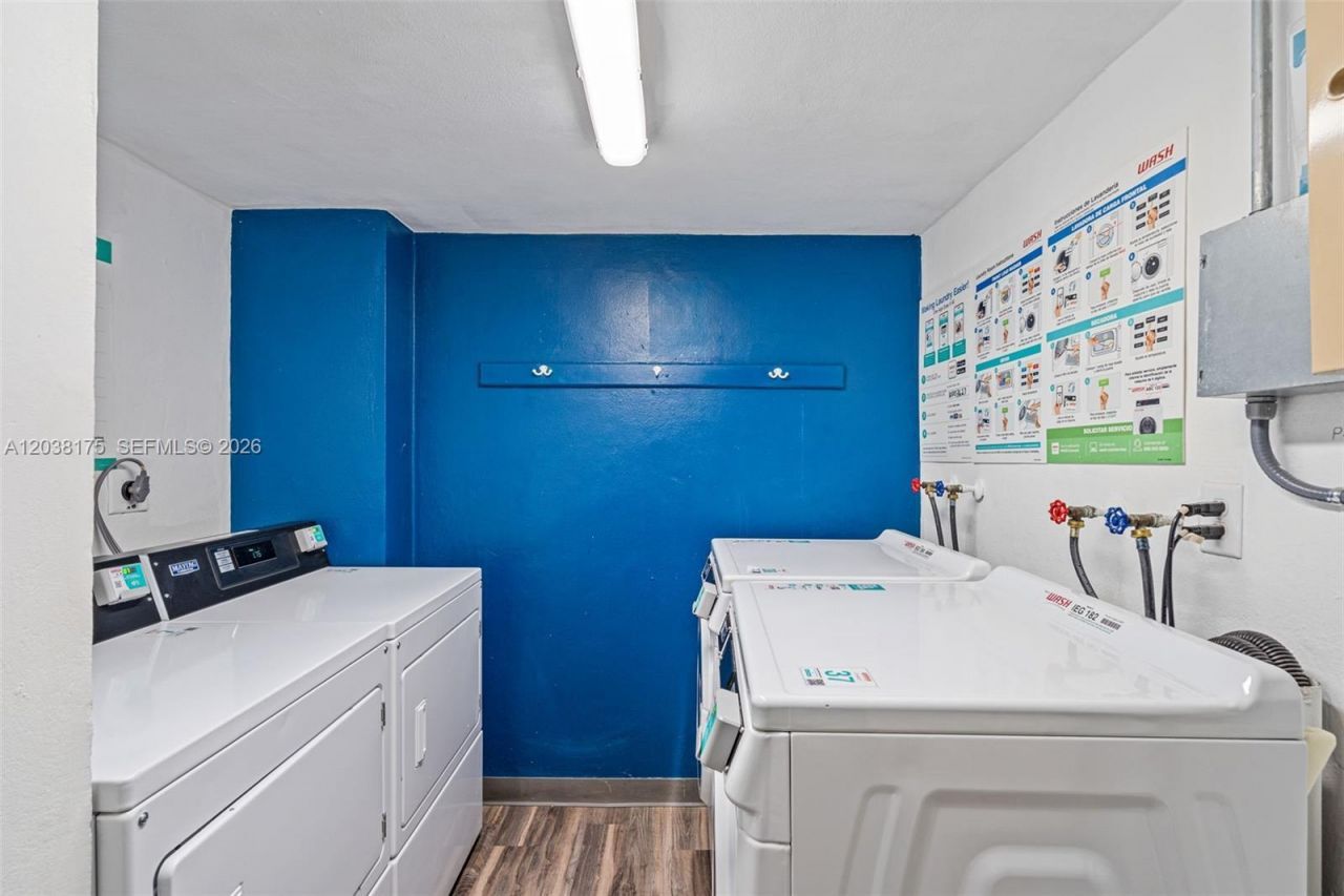 90 Edgewater Dr , Unit 1216, Coral Gables, FL 33133 Photo