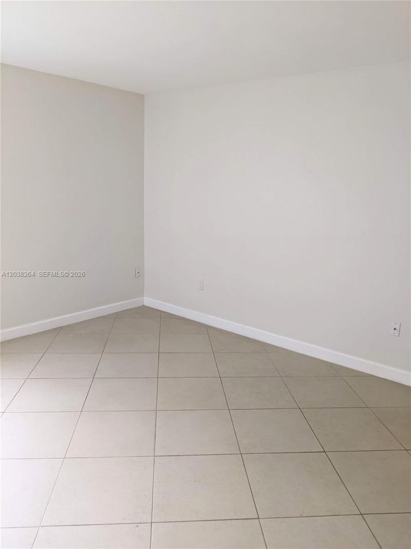 711 N Pine Island Rd, Unit 314, Plantation, FL 33324 Photo