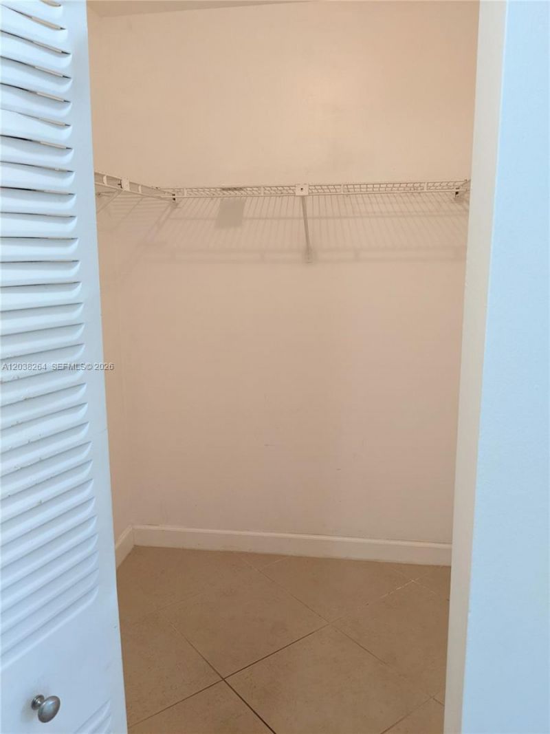 711 N Pine Island Rd, Unit 314, Plantation, FL 33324 Photo