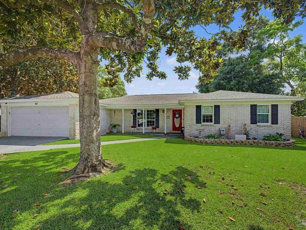 22 NW Windemere Ct, Ft Walton Beach, FL 32541