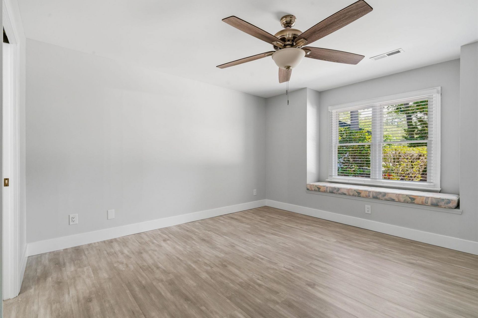 3112 Robyn Ct. Photo 17
