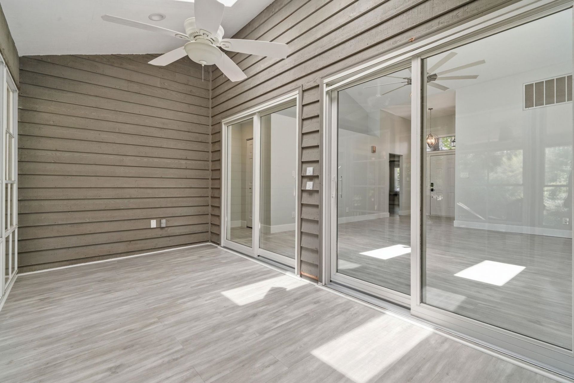 3112 Robyn Ct. Photo 25