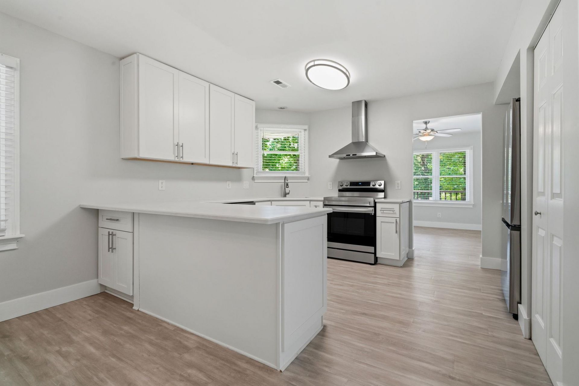3112 Robyn Ct. Photo 5