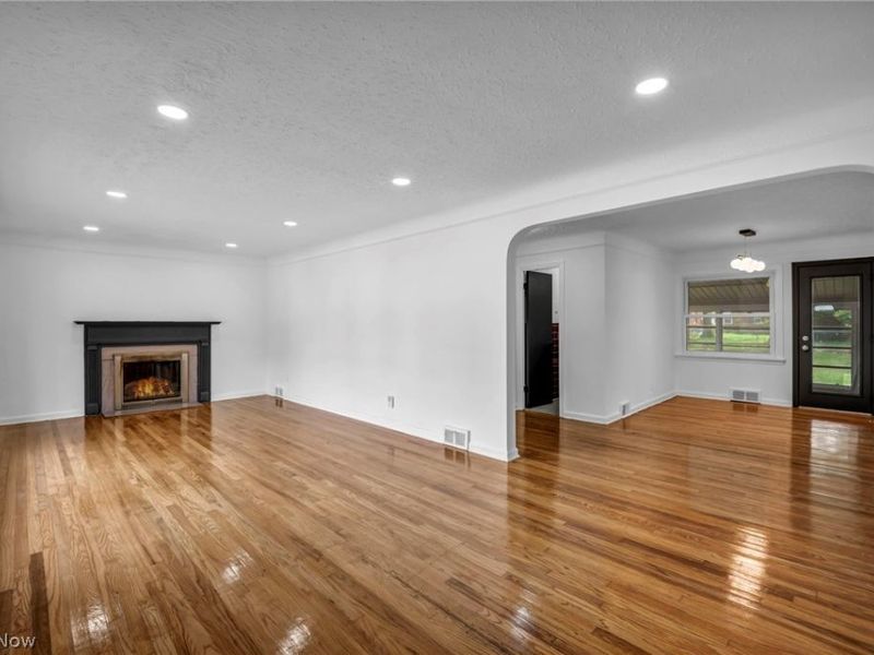 421 E 255th, Euclid, OH 44132 Photo 22