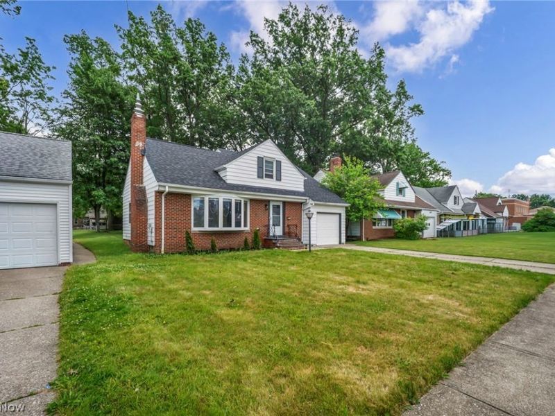 421 E 255th, Euclid, OH 44132 Photo 5