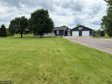 57459 County Road 11, Stewart, MN 55385