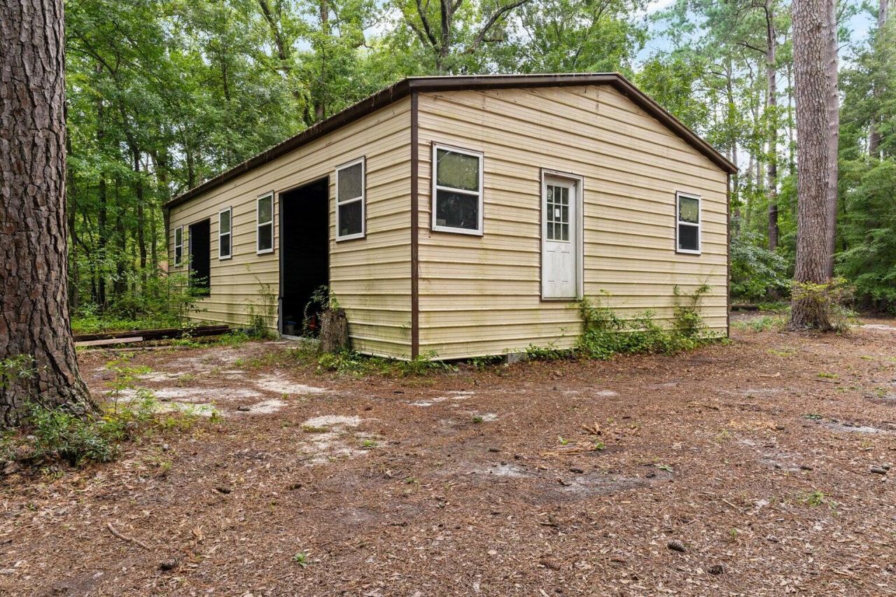 1373b Bridge Street Photo 15