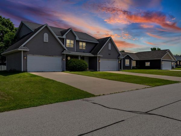 1555 Hickory STREET, Unit 1557, Rockland, WI 54653